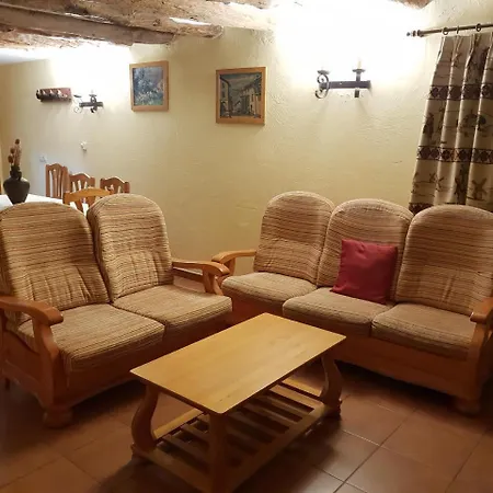 Barba Holiday home Fuente-Higuera