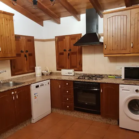Barba Holiday home Fuente-Higuera
